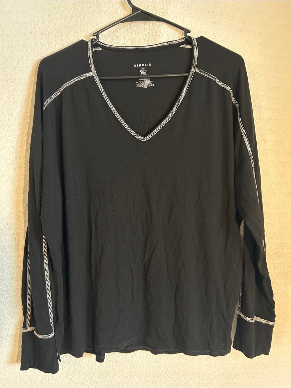 Kinesis Women’s Black V-Neck Long-Sleeve Tee
